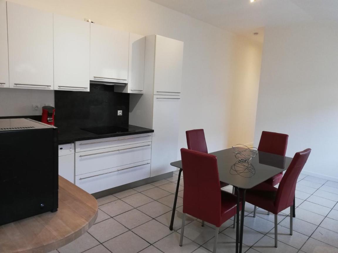 Logement Entier Au Calme Villers-Outreaux Luaran gambar